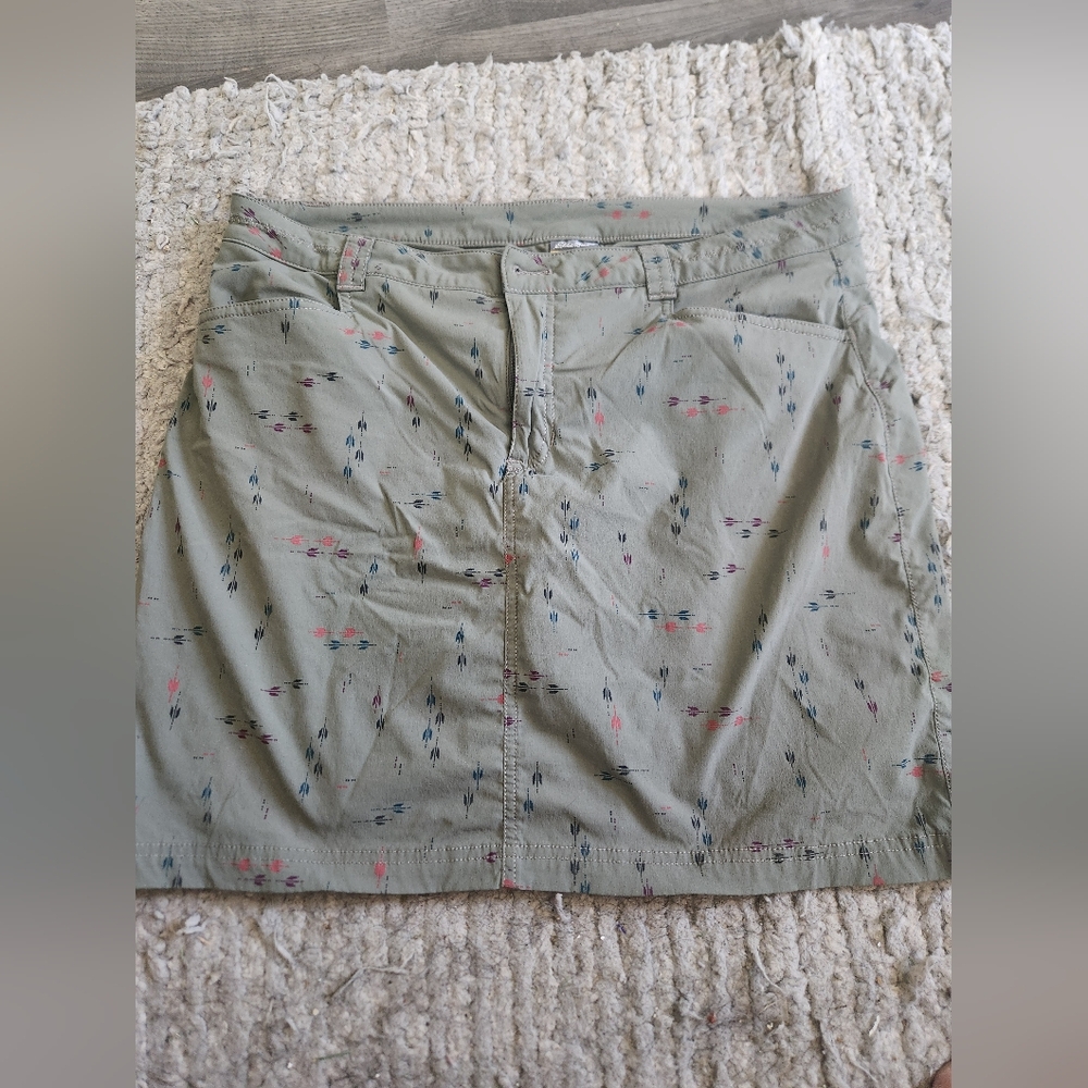 Eddie Bauer women's adventure 2.0 skort!